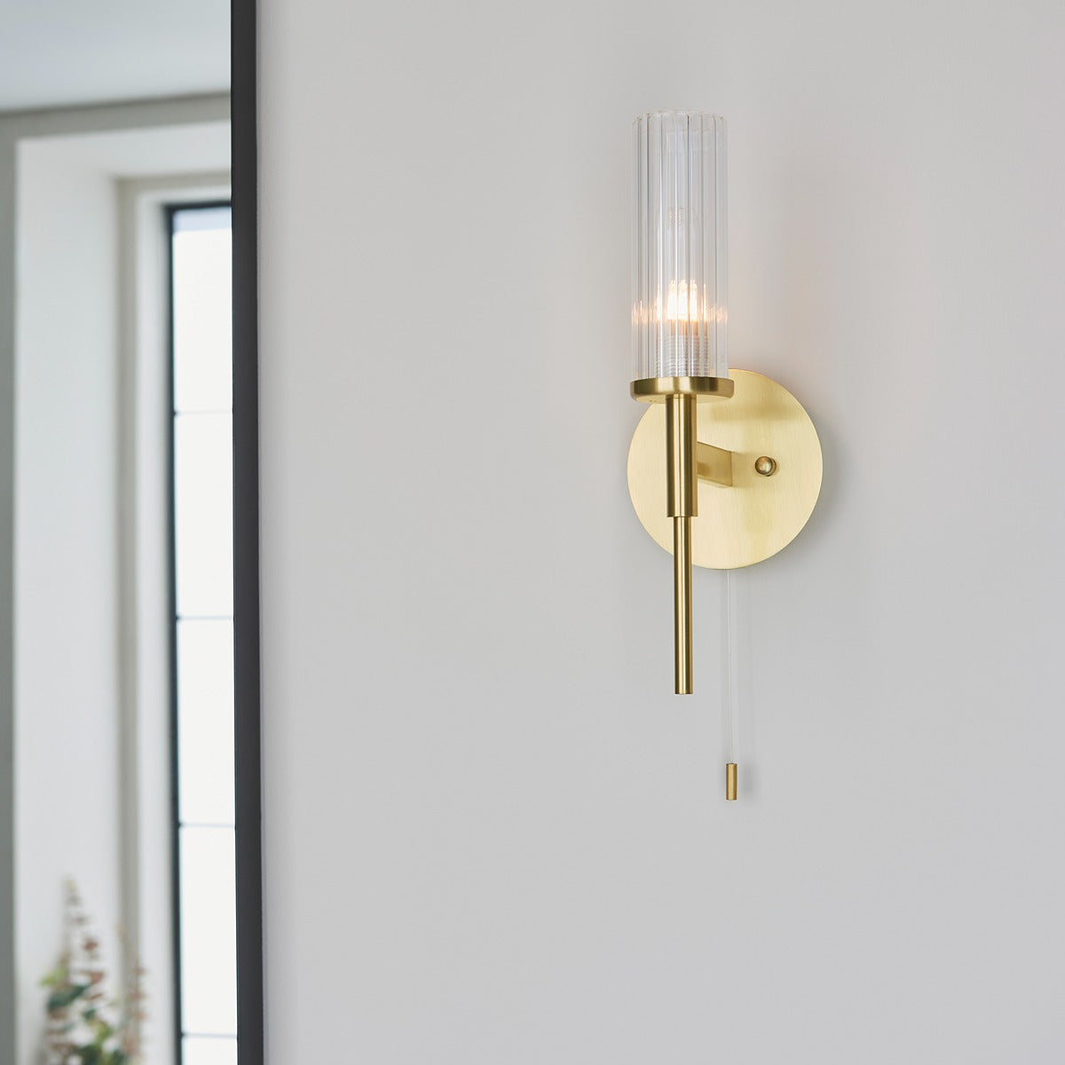 Talo Glass Bathroom Wall Light - Brass