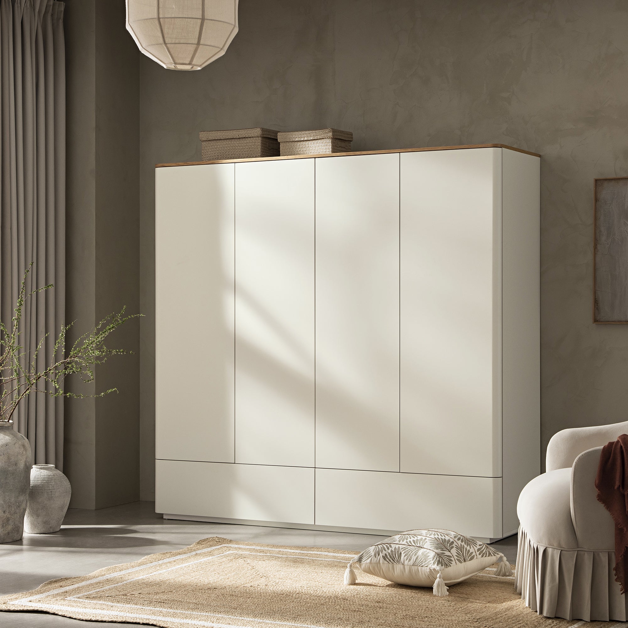 Agnes Curved Edge 4-Door Wardrobe, Off White with Oak Top