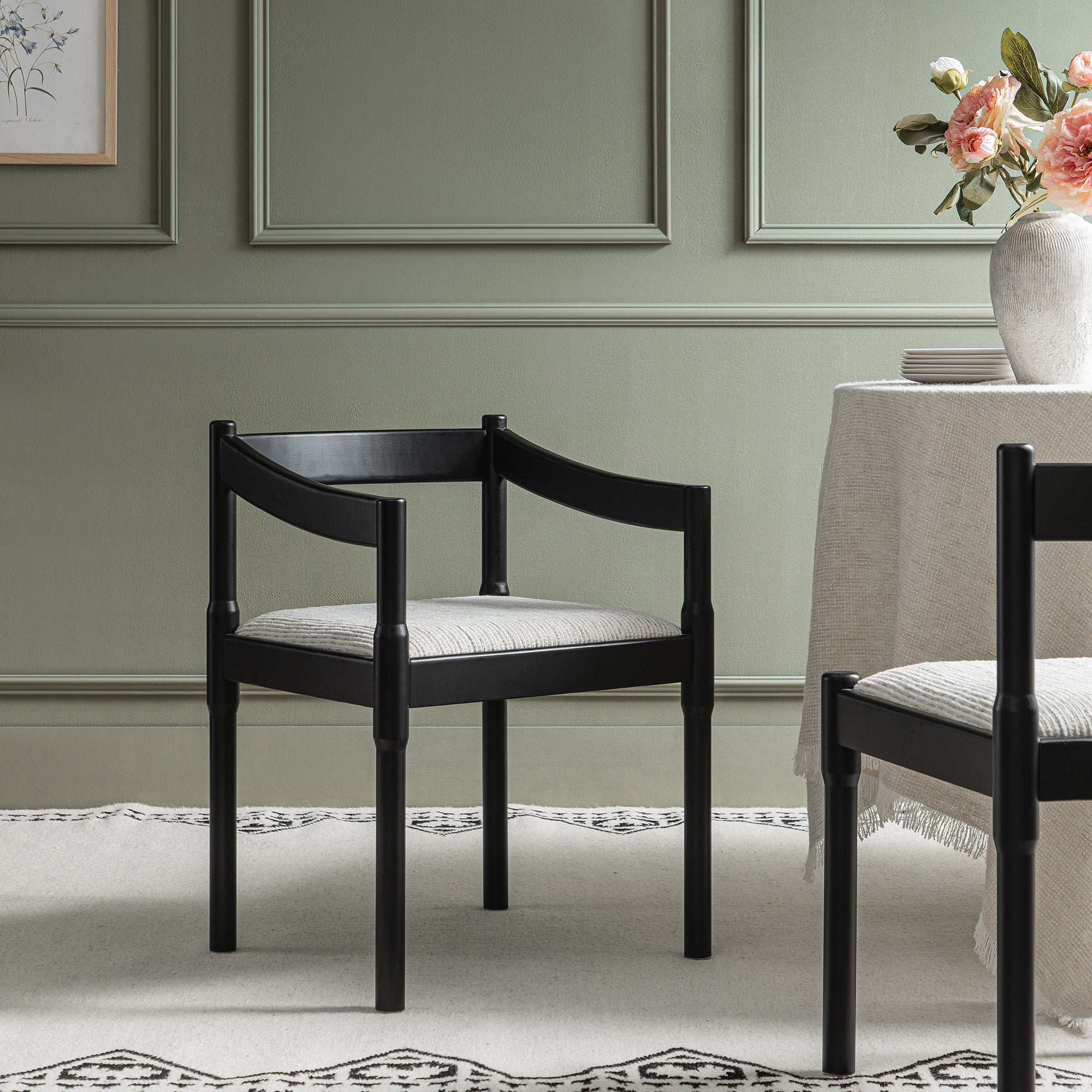 Minley 2-in-1 Carver Chair, Black Matte