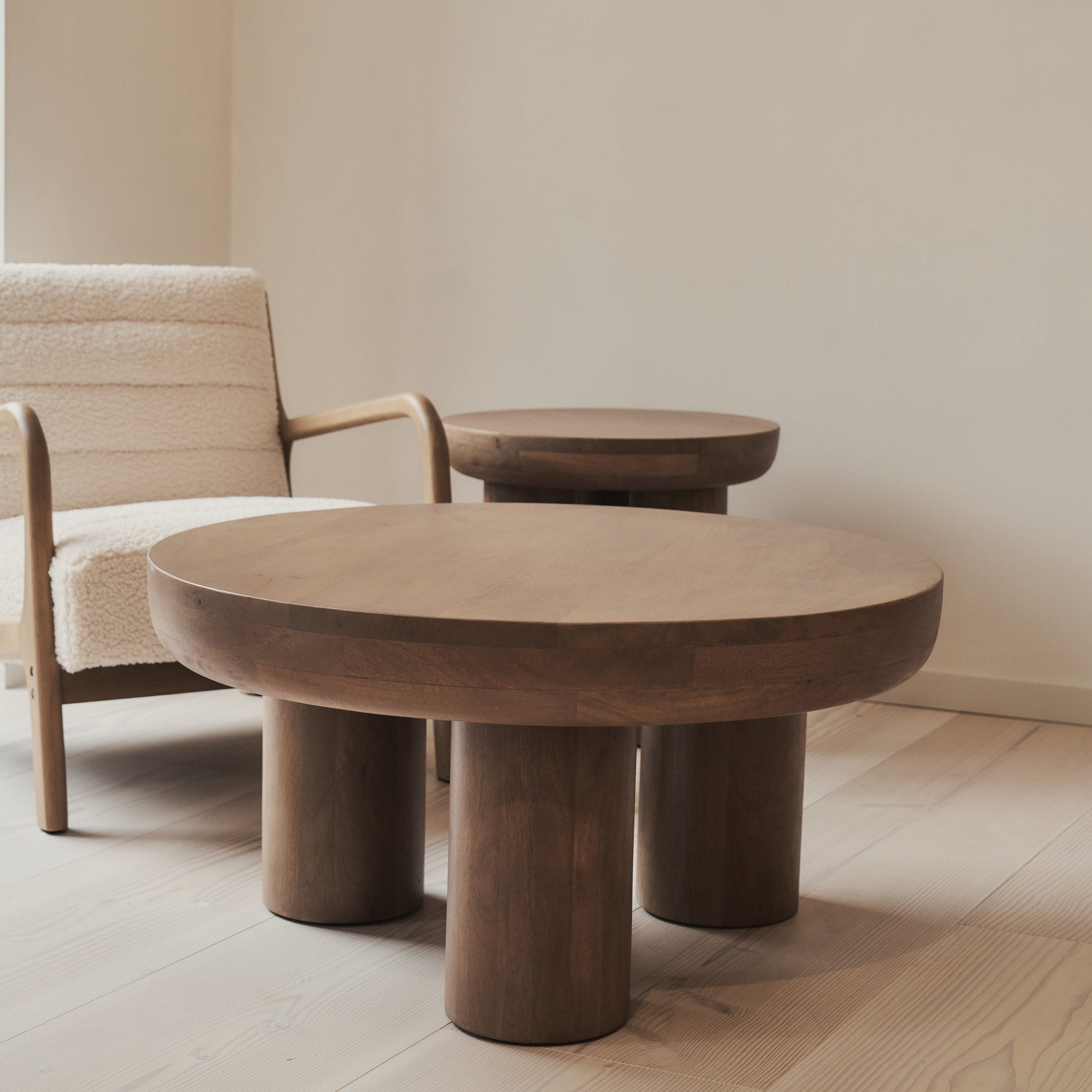 Vermont - Warm Wood Premium Round Coffee Table