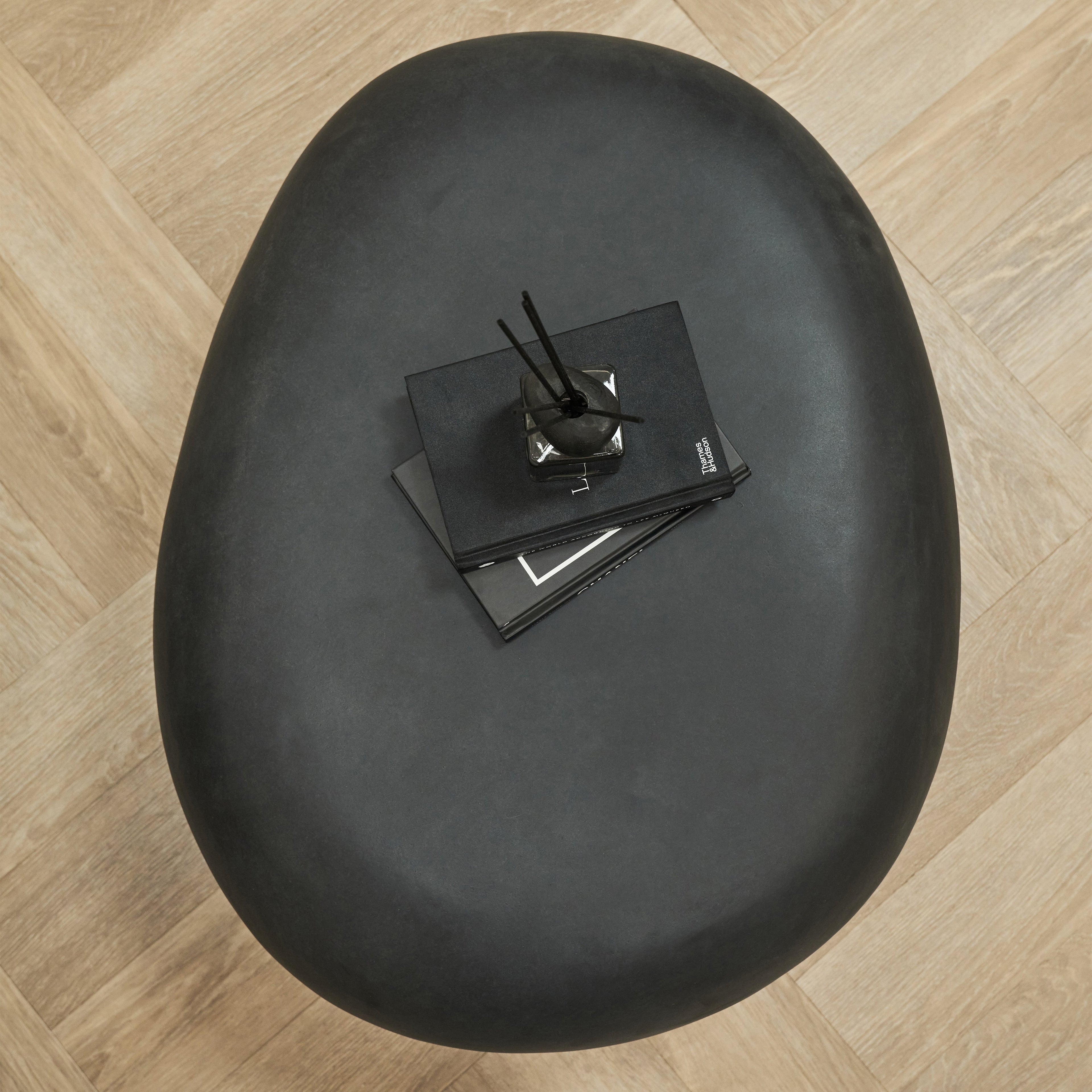Zola - Minimal Onyx Pebble Coffee Table Large